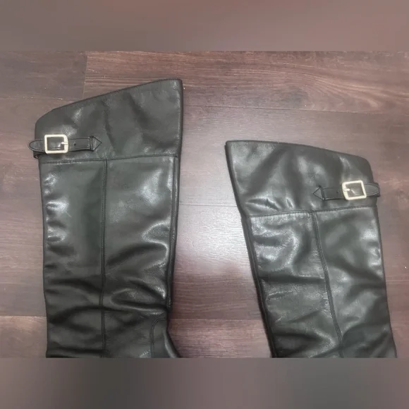 Coach Joele size 8 1/2 Black Leather Riding boot with Detail - Picture 3 of 7